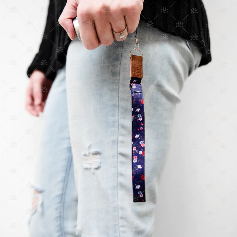 Itovi - Cool Shards Lanyard